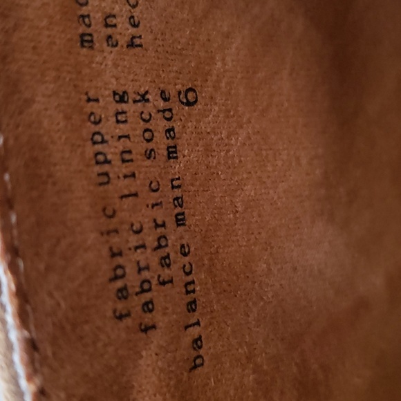 EUC BCBGeneration fashion tan ankle booties (6)-$25 for 2 | Shoe Sale Promo - Picture 5 of 6